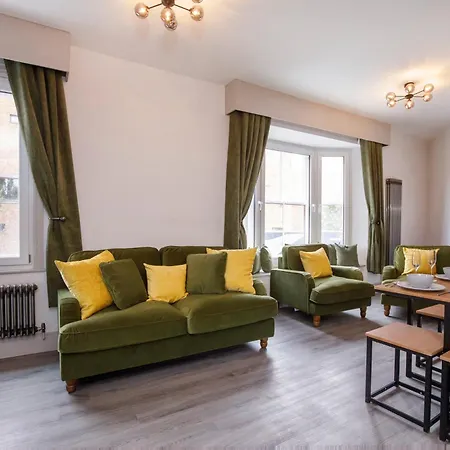 Clarence Street Luxury Centre Close To Minster Apartment