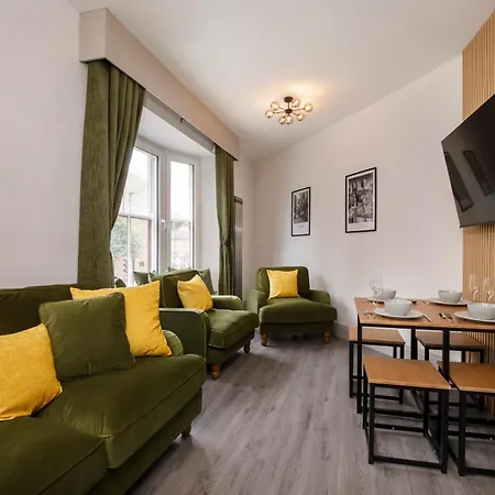 Clarence Street Luxury Centre Close To Minster Apartment